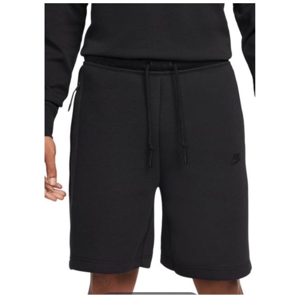 NWT Nike Sportswear Tech Fleece 2-piece Hoodie/Shorts - Gym Red/Black - Picture 7 of 14